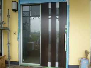 玄関にアクセント