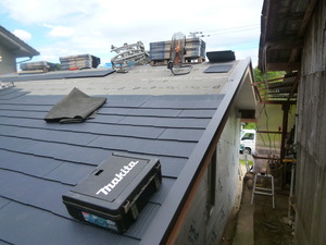 やっと屋根工事