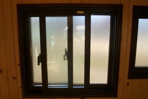 窓の断熱は大事　インプラス