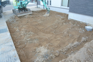 ひたすら土を～