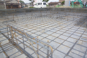 福山市手城町・ゼロエネ住宅新築現場で基礎配筋検査