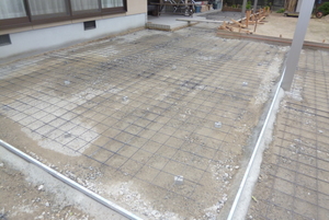 外部収納は丈夫な物置・尾道市、広いお庭の外構工事