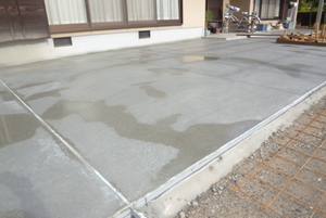 心配無用・尾道市向島町、出張中も順調にコンクリート工事