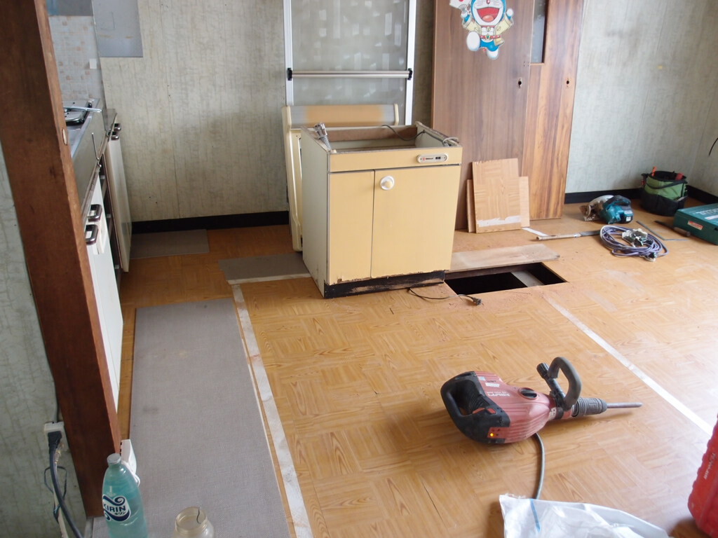 尾道市：キッチン、浴室、トイレ、洗面を中心に1階をリフォーム